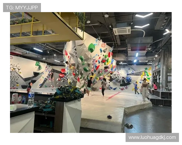 广州攀岩队比赛经验引发热议选手表现与教练指导成焦点讨论