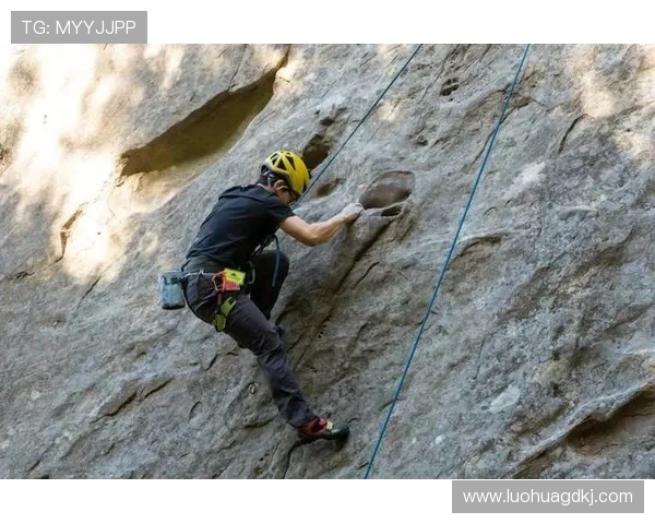 攀岩心理素质排名揭晓成都攀岩队荣获第七名展现实力与潜力