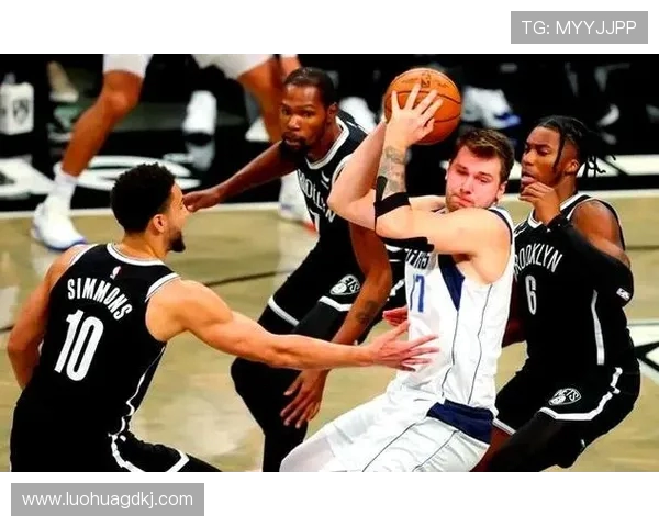 2012年NBA季后赛篮网与雷霆激战回顾精彩瞬间与关键时刻分析