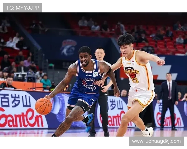 季前赛精彩对决首钢对阵北控全程直播不容错过